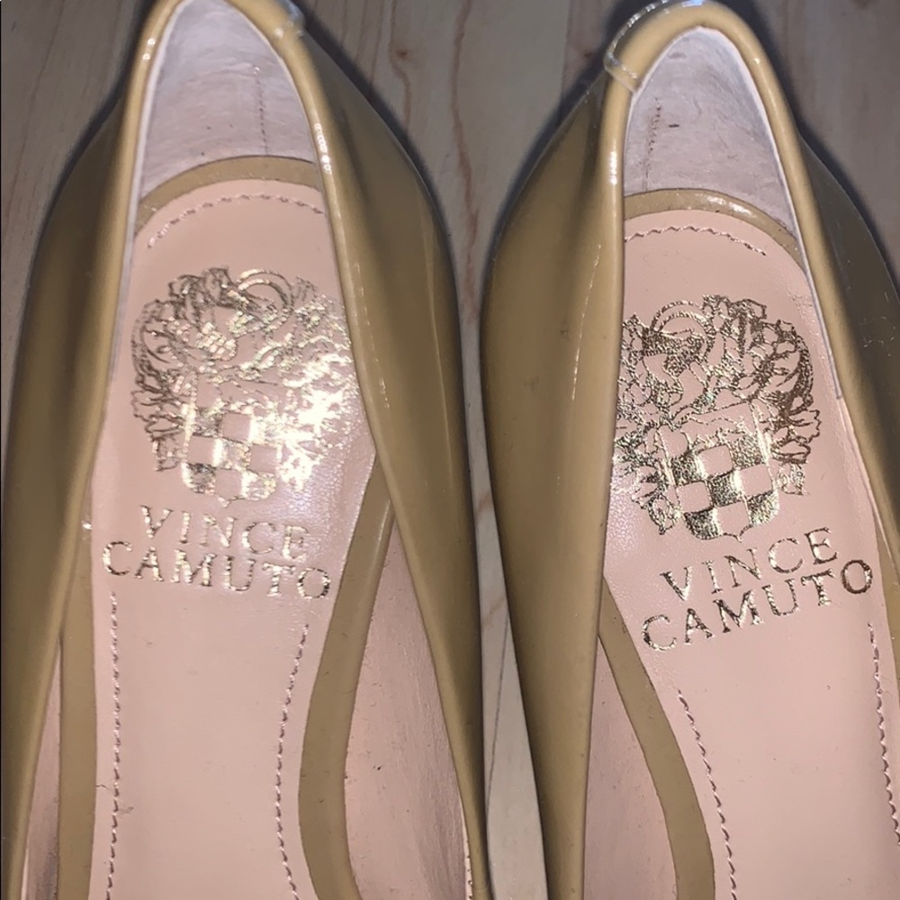 Shoes - Picture 6 of 8